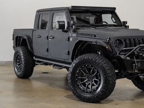 Used 2025 Jeep Gladiator Rubicon w/ Safety Group image 28