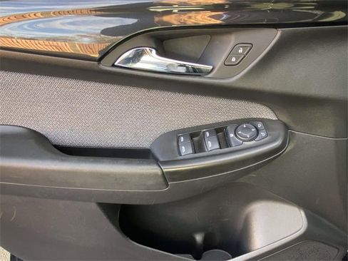 Used 2025 Chevrolet TrailBlazer LT image 14