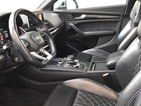 Used 2020 Audi SQ5 Premium Plus w/ Premium Plus Package image 18