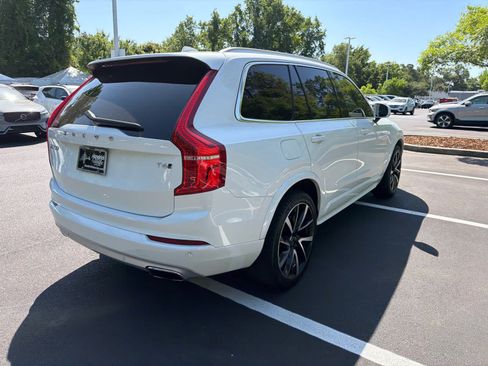 Used 2020 Volvo XC90 T6 Momentum image 12