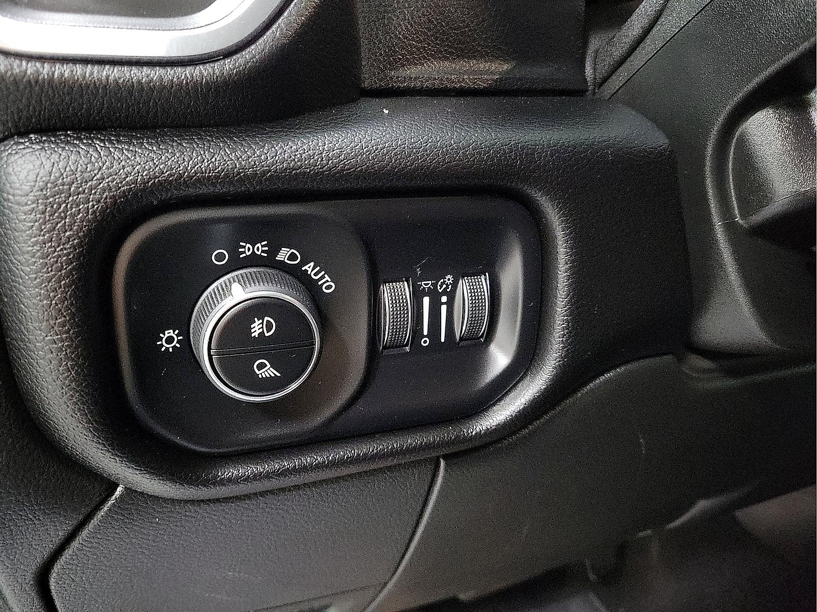 Used 2024 RAM 2500 Laramie w/ Safety Group AWD/4WD image 14