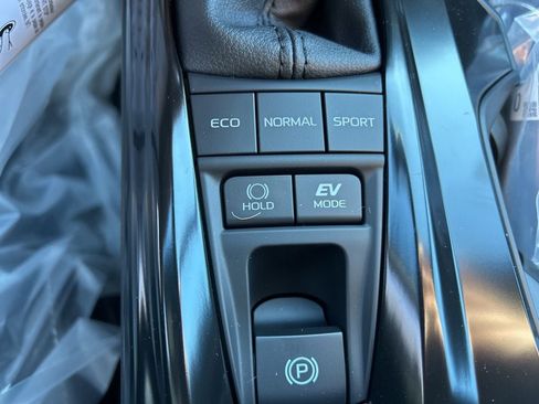 New 2026 Toyota Camry SE image 6