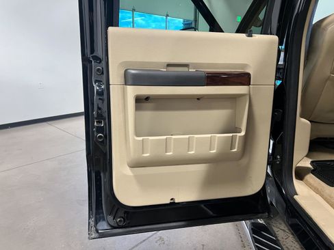 Used 2008 Ford F350 Lariat image 29