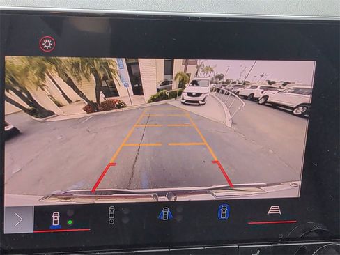 Used 2023 GMC Canyon Elevation w/ Elevation Premium Package image 15