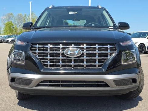 Used 2026 Hyundai Venue SEL FWD image 11
