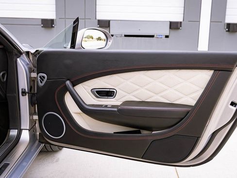 Used 2014 Bentley Continental GT Speed image 25