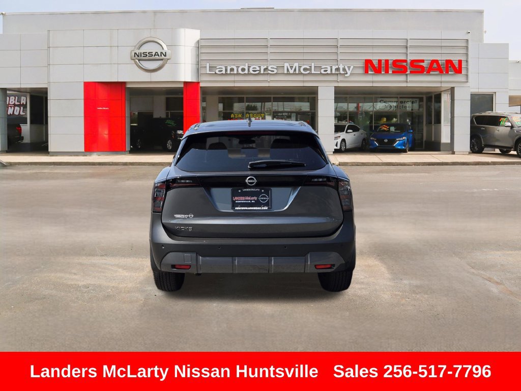 Used 2025 Nissan Kicks SV FWD image 5