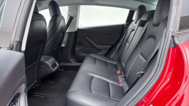 Used 2018 Tesla Model 3 Long Range AWD/4WD image 16