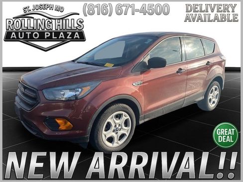 Used 2018 Ford Escape S image 1