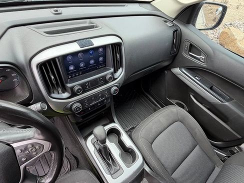 Used 2022 Chevrolet Colorado LT w/ LT Convenience Package RWD image 19