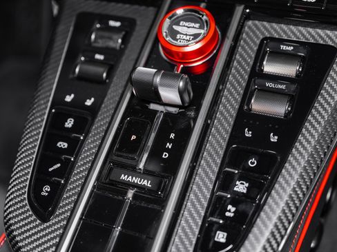 New 2026 Aston Martin V8 Vantage S image 27