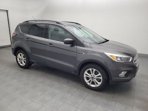 Used 2018 Ford Escape SE FWD image 11