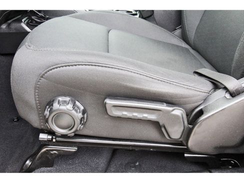 Used 2019 Jeep Wrangler Unlimited Sport S AWD/4WD image 28