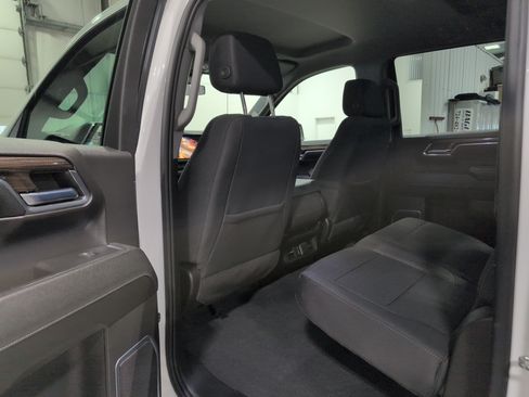 Used 2023 Chevrolet Silverado 1500 LT w/ Protection Package AWD/4WD image 10