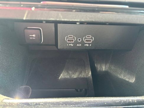 Used 2022 Jeep Wagoneer Series II AWD/4WD image 70