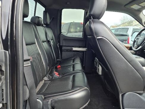 Used 2020 Ford F150 Lariat w/ Equipment Group 502A Luxury AWD/4WD image 18