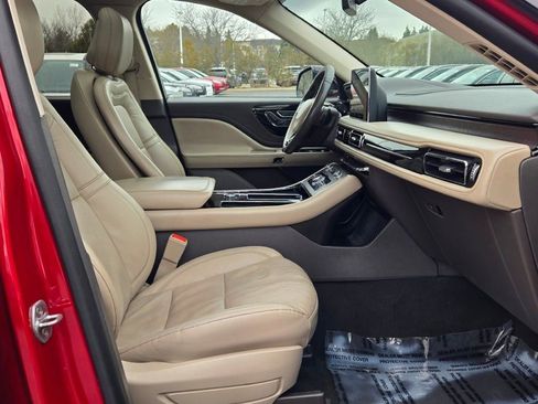 Used 2020 Lincoln Aviator Reserve w/ Equipment Group 201A image 6