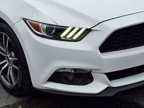 Used 2017 Ford Mustang Premium image 25