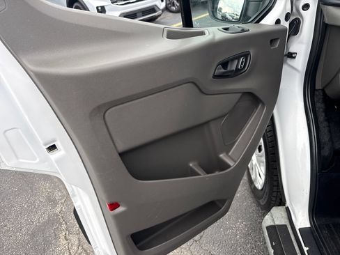 Used 2025 Ford Transit 250 Low Roof w/ Exterior Upgrade Package RWD image 28