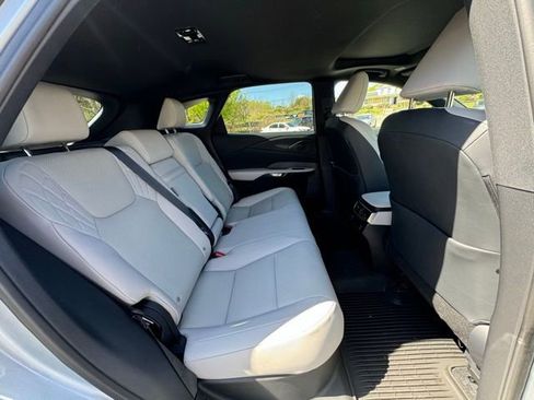 Used 2025 Lexus RX 350 Premium w/ Accessory Package AWD/4WD image 16