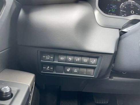 New 2026 Toyota Tundra Platinum AWD/4WD image 25