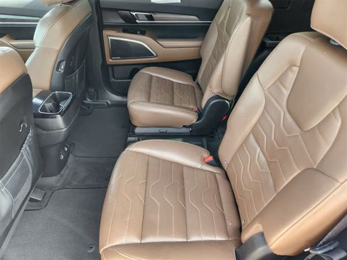 Used 2022 Kia Telluride SX w/ SX Prestige Package image 25