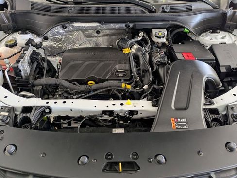 Used 2025 Chevrolet Trax LS FWD image 30