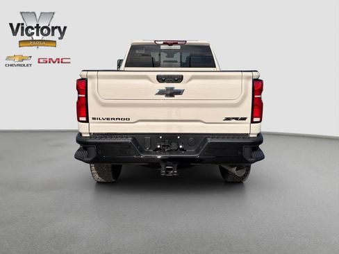 New 2026 Chevrolet Silverado 2500 ZR2 w/ LPO, Dark Essentials Package AWD/4WD image 5