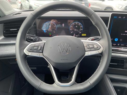 New 2026 Volkswagen Tiguan S image 7