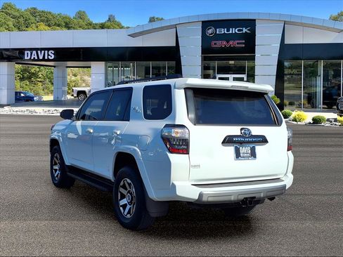 Used 2023 Toyota 4Runner TRD Off-Road Premium image 3