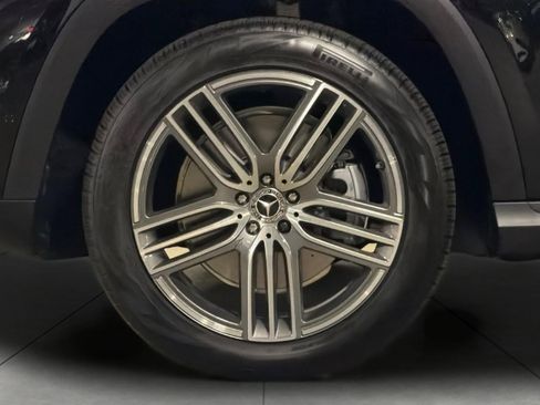 New 2026 Mercedes-Benz GLS 450 4MATIC image 27