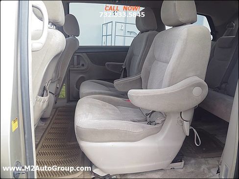 Used 2006 Toyota Sienna LE image 12