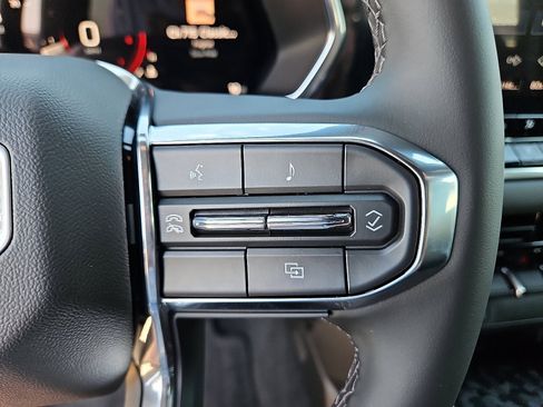 New 2026 GMC Canyon Elevation w/ Convenience Package image 18