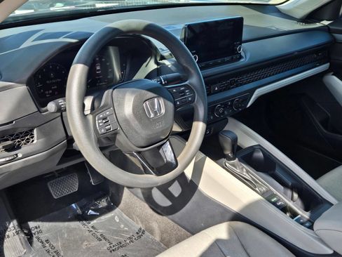 Used 2023 Honda Accord LX image 12