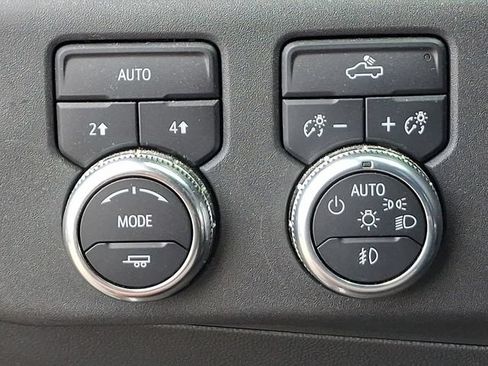 Used 2022 GMC Sierra 1500 Elevation AWD/4WD image 9