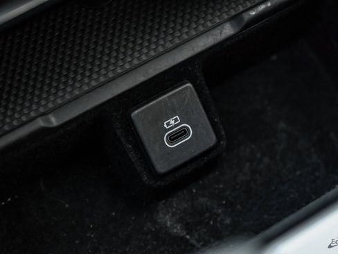 Used 2024 Land Rover Range Rover SE image 61