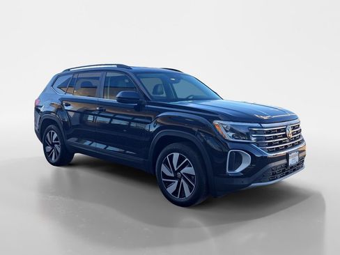 Used 2024 Volkswagen Atlas SE image 8