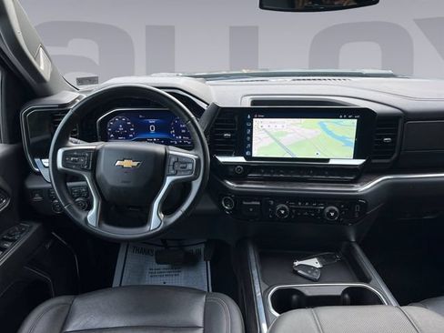 Used 2024 Chevrolet Silverado 2500 LTZ w/ LTZ Plus Package AWD/4WD image 12
