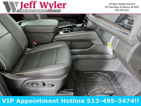 New 2025 Chevrolet Tahoe Premier w/ Sun And Tow Package image 24