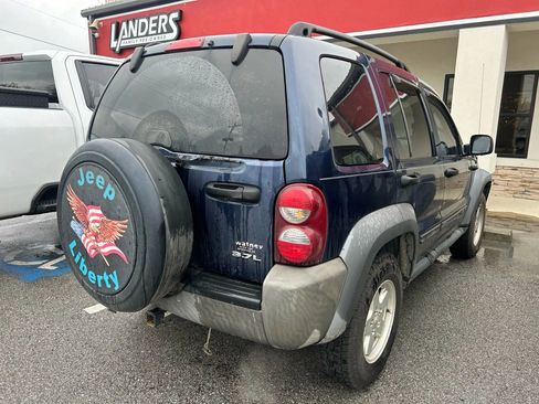 Used 2007 Jeep Liberty Sport image 5
