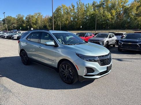 Used 2022 Chevrolet Equinox RS w/ RS Leather Package image 13