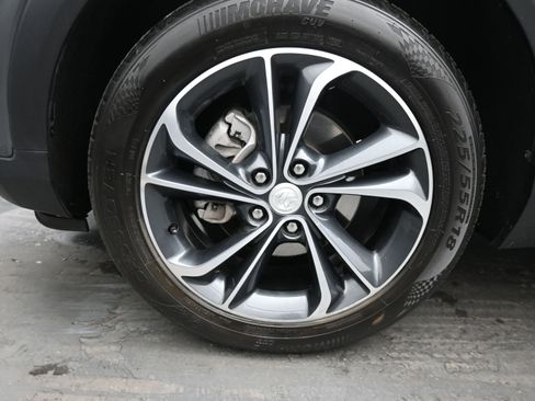 Used 2020 Buick Encore GX Essence image 9