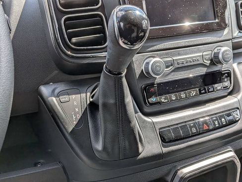 Used 2025 RAM ProMaster 2500 w/ Safety Group FWD image 18