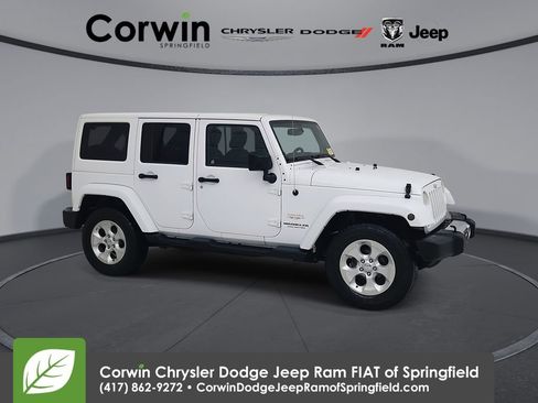 Used 2013 Jeep Wrangler Unlimited Sahara w/ Connectivity Group AWD/4WD image 1