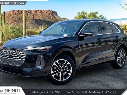 Used 2025 Audi Q5 Premium w/ Convenience Package AWD/4WD image 1