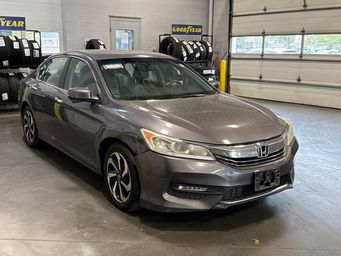 Used 2016 Honda Accord EX-L image 3