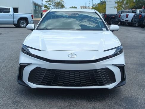 Used 2026 Toyota Camry SE w/ Convenience Package FWD image 9