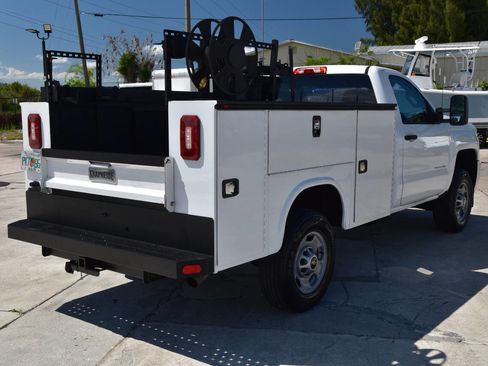 Used 2018 Chevrolet Silverado 2500 W/T RWD image 7