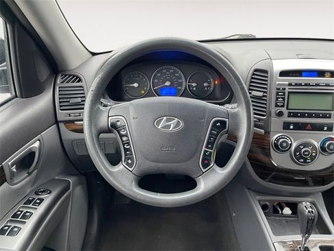 Used 2011 Hyundai Santa Fe GLS image 12