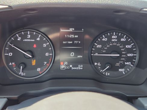 Used 2024 Subaru Crosstrek 2.0i AWD/4WD image 21
